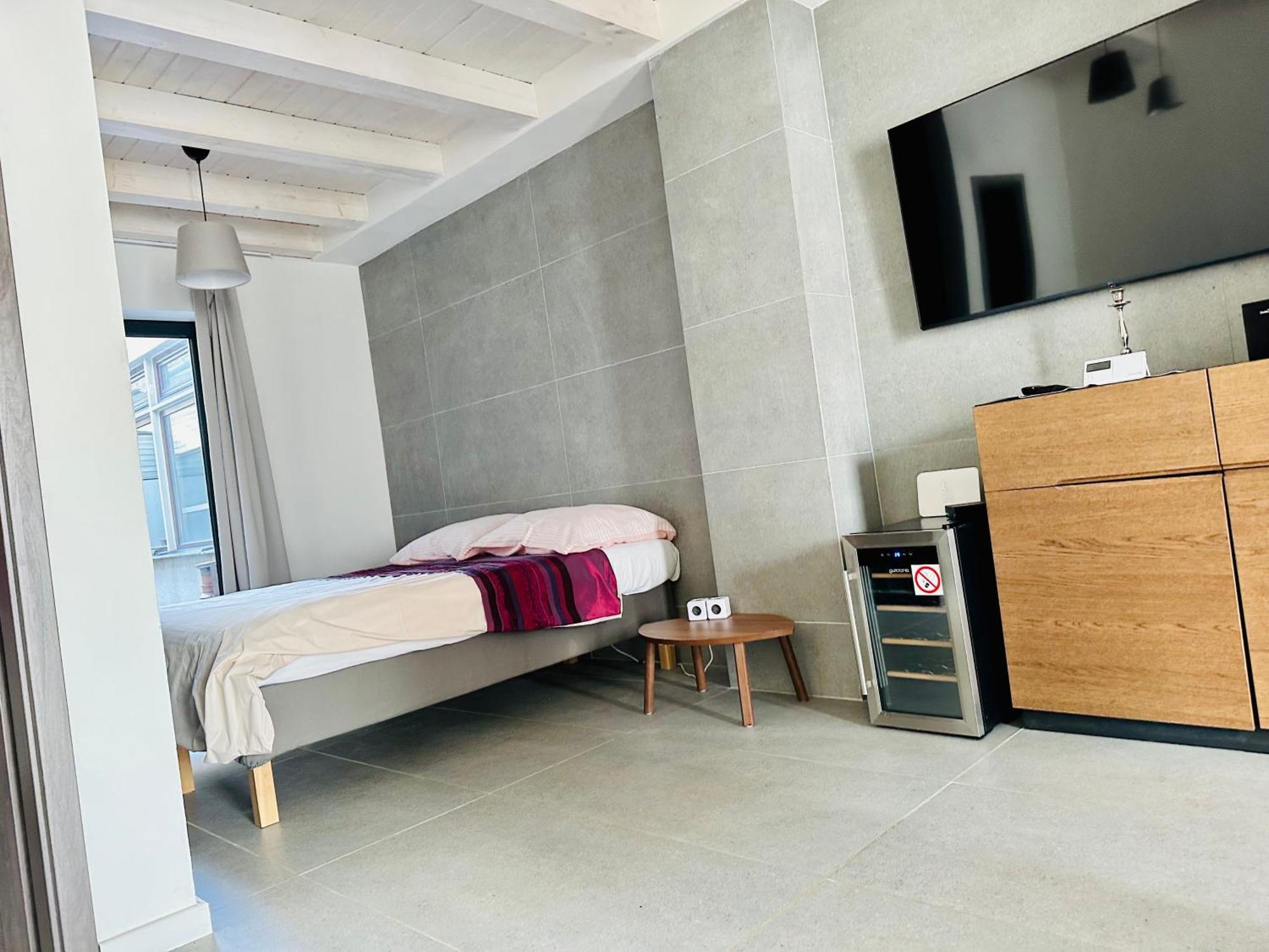 Stone Apartment Жилина Экстерьер фото